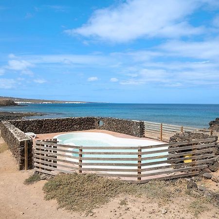 Playa Marina Eco Beach And Pool Bungalow Mala View Arrieta  Exterior photo