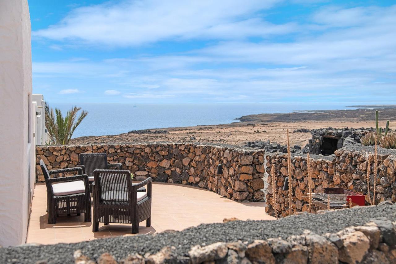Playa Marina Eco Beach And Pool Bungalow Mala View Arrieta  Exterior photo